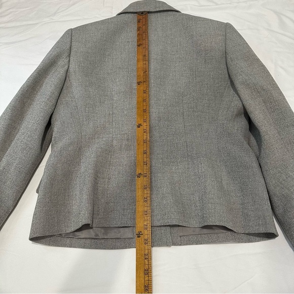 Anne Klein Suit Size 10P Lined Grey Blazer Long Sleeve Collared 2 Button Front - Picture 7 of 8